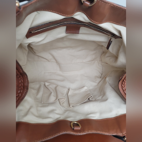 Gucci Beige and Brown Logo Shoulder Bag - Picture 9 of 17